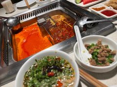 -海底捞火锅鲜切牛肉主题店(长寿路店)