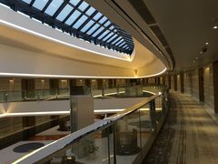 -上海滴水湖皇冠假日酒店