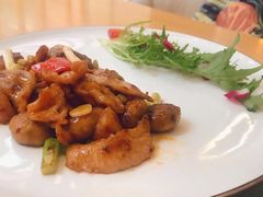香煎口蘑脆爽肉-周三的情书花园餐厅(江北店)