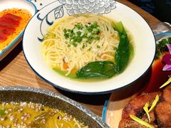-山城外·非遗酸菜鱼(财富中心店)