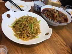 芹栗土豆丝-渝乡人家(和平里店)