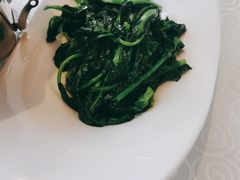 青炒豌豆尖-辣婆婆(航天桥店)