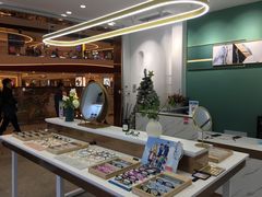 -无界眼镜MaxLess(南翔印象城店)