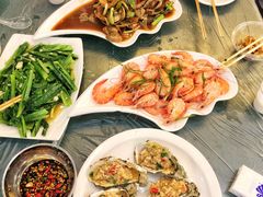 -覃记海鲜美食餐厅