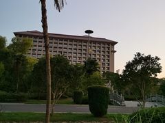 -金孔雀温泉旅游度假村