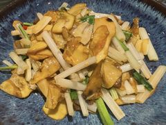 -半山腰·云南菜(侨福芳草地店)