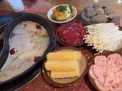 -赵美丽·重庆社区火锅·直营店(火车东站·中豪国际店)