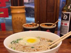 -矮子粉店1985·长沙米粉(湘春路店)