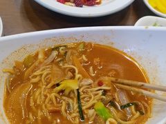 -贵宾庄炸酱面·韩式料理(高区店)
