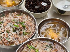 -正宗杨记普洱酸醋米线(总店)