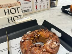 -HOT CRUSH趁热集合·现烤面包(环球港店)