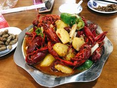 招牌十三香小龙虾-老谭虾王蟹皇·龙虾·烧烤(蝴蝶湾店)