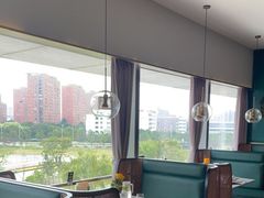 靠窗位-雀蓝川菜(奥体广场店)