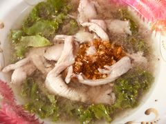 -Kha Mu Charoensang(Silom)