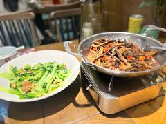 -黄泥岗·地道湖北菜(奥特莱斯店)