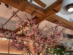 -蜜桃餐厅·伴山(湖滨商业街店)