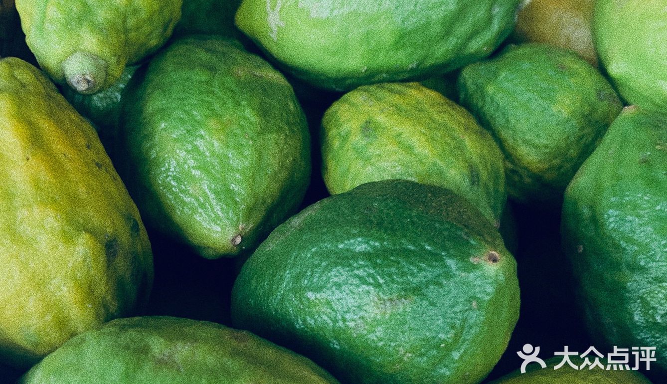 我终于可以出去摊店啦 好开心呀 这是一家小资情调的花