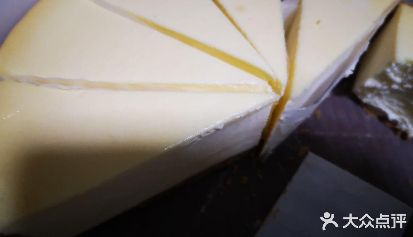 加了个蛋挞，解解我的甜食瘾。拿出冰箱里的cheese