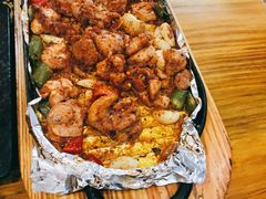 -老东镇啤酒屋海鲜加工·蒸汽海鲜·海鲜烧烤(台东店)