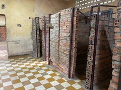 -吐斯廉屠杀博物馆