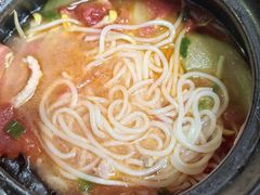 -李记特色罐罐米线(重庆中环大厦店)