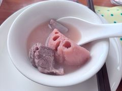 -莲餐厅·湖北菜·潜江小龙虾店(愚园路店)