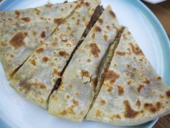 -溢心园香河肉饼总店