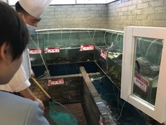 -野山舂·贵州现舂酸汤火锅(鸿通城店)