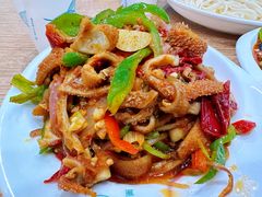 -歹歹的加个面过油肉拌面