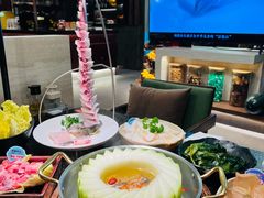 -得意咚瓜·顺德鱼生·冬瓜火锅(深圳首店)