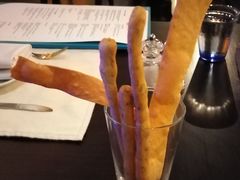 -卡佩罗意大利餐厅及酒吧Al Cappello Trattoria