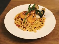 宽粉-樱花里音乐餐吧·牛扒椰子鸡(东圃店)