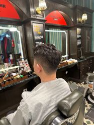 -海文先生国潮烫染男士理发馆