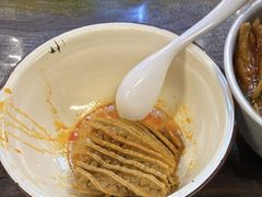 -丽丽三鲜螺蛳粉(田林路店)