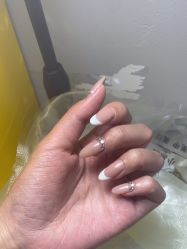 -小黑瓶美甲美睫