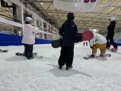 -乔波室内滑雪场