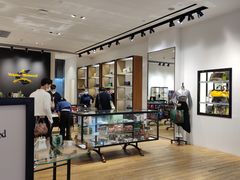 -Vivienne Westwood(上海来福士广场店)