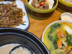 -如轩·海鲜砂锅粥·潮汕菜(沿江东路店)