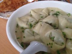 荠菜肉馄饨-潘国仙耳光馄饨(黄家阙路店)