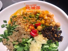 -吃城都·鱼蛙火锅(西玉龙街店)