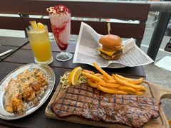 -Ribs & Burgers The Rocks