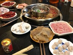 -九尺赵老四鲜鹅肠火锅