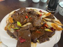-金卯白肉罩火烧