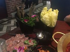 -重庆爽翻天老火锅(临平万达广场店)