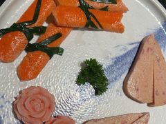 -得意咚瓜·顺德鱼生·冬瓜火锅(深圳首店)