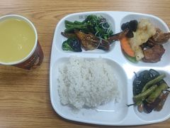 -五四广场美食城