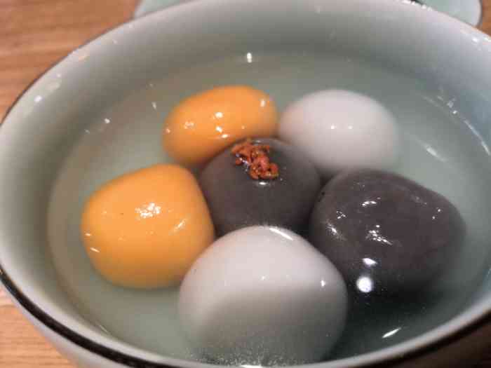 缸鸭狗(鄞州万达店)-"过年期间去的,结果菜单上小笼都没了,只有.