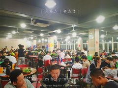 大堂-皖北巫氏三胖地锅鸡(长淮总店)