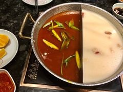 -煲宫猪肚鸡(昆山金鹰国际购物中心店)