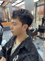 -米可造型烫发染发